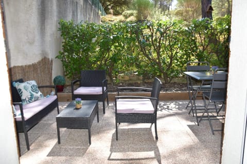 Élégant studio Gréoux Les Bains Apartment in Gréoux-les-Bains