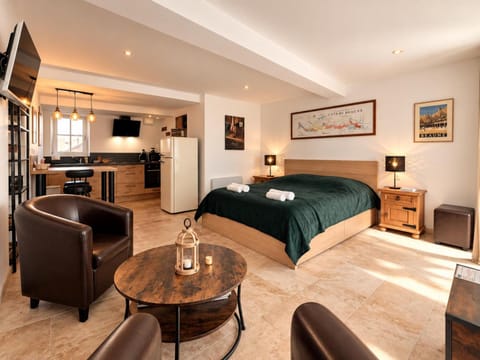Living room, Bedroom