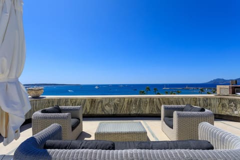 View (from property/room), Balcony/Terrace, Sea view