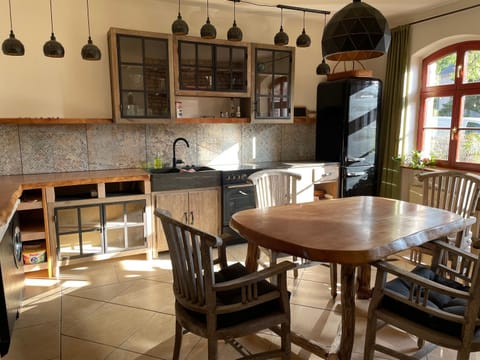 Kitchen or kitchenette, Living room, Dining area, fireplace