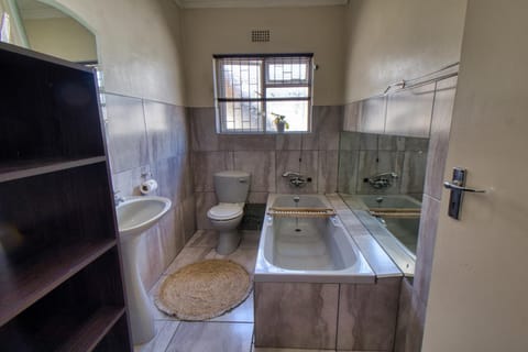 Magnificent House House in Cape Town