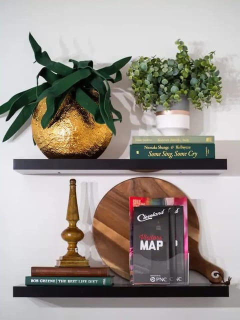 Newly Renovated - Professionally Designed - 2 BR Apartment in Lakewood