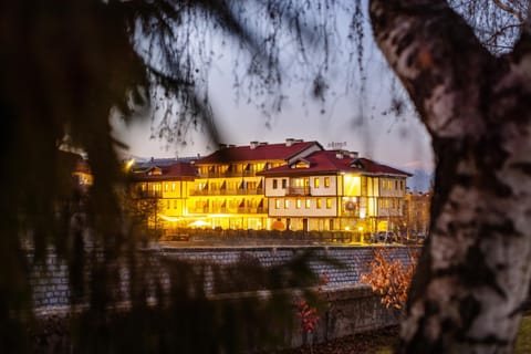 NP House- Social Hotel&Coworking by Networking Premium, Free Ski Shuttle Hotel in Bansko