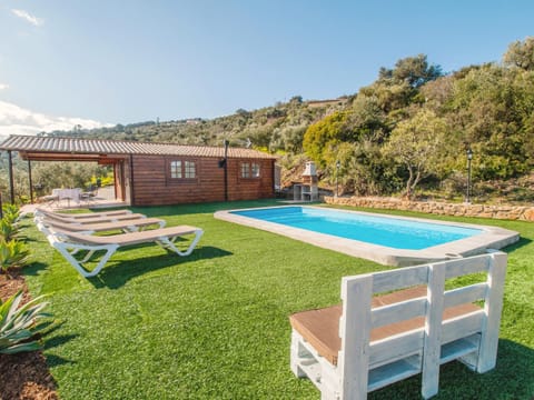 Garden, Mountain view, Pool view, Swimming pool, sunbed