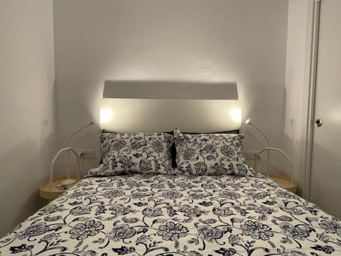 15 min en metro a Sagrada Familia Apartment in Badalona