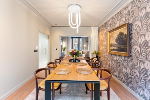 Elegant & Spacious House close to Center House in Flanders