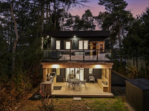 Patio, View (from property/room), Balcony/Terrace, Dining area, Garden view