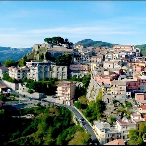 Property building, Natural landscape, Bird's eye view, Mountain view