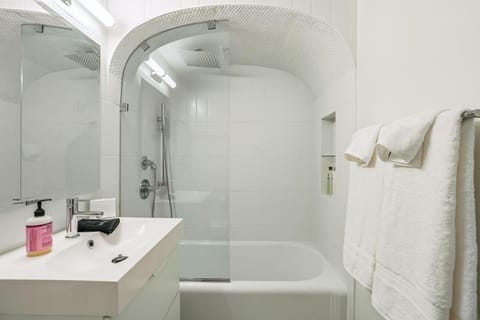 The McKinley House condo Apartment in Eau Claire