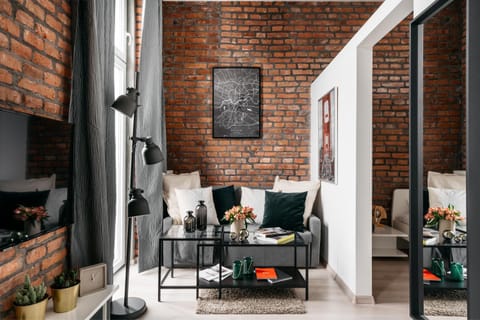 Day, TV and multimedia, View (from property/room), Living room, Photo of the whole room, Decorative detail, Seating area, internet