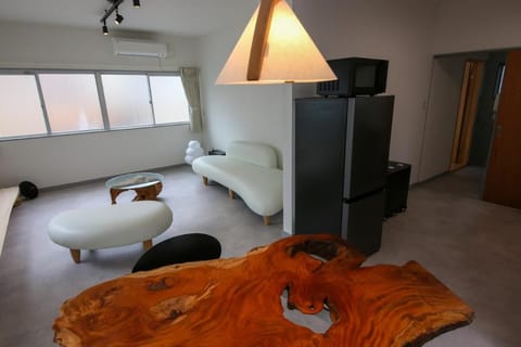 Living room, microwave, air conditioner