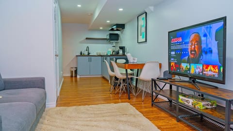 Communal lounge/ TV room, Seating area, Dining area