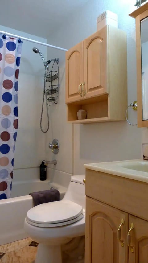 Private nicely decorated studio Bed and Breakfast in Campbell