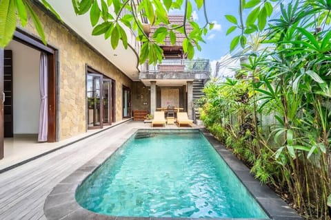 Property building, Day, Garden, Swimming pool, sunbed