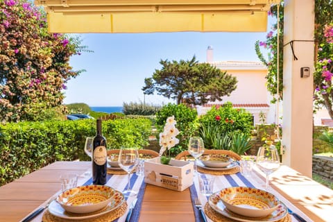 Patio, Day, Natural landscape, Dining area, Garden view, Sea view