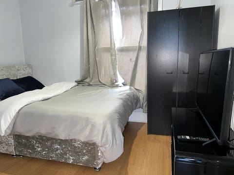 En-suite Room Near City Center 4 Vacation rental in Doncaster