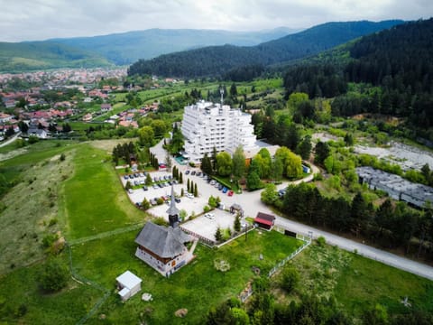 Natural landscape, Bird's eye view, City view, Mountain view