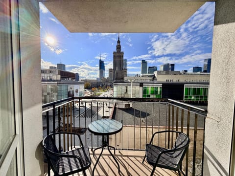 Property building, View (from property/room), Balcony/Terrace, City view