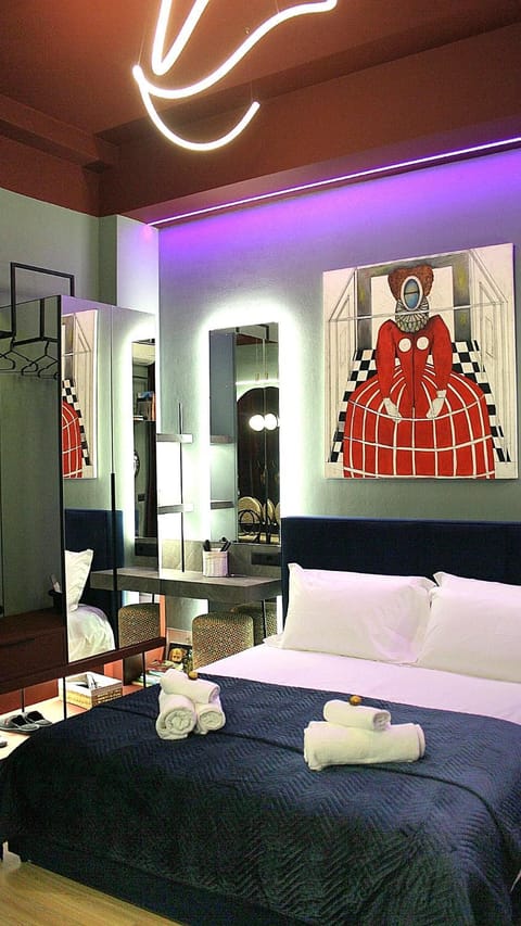 Bed, Living room, wardrobe