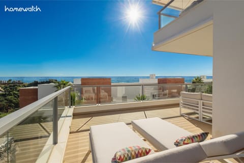 Patio, Day, View (from property/room), Balcony/Terrace, Living room, Sea view, Sea view, sunbed