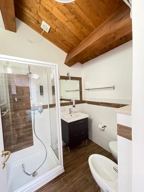 LOCANDA OLIVI affitta camere Bed and Breakfast in Senigallia