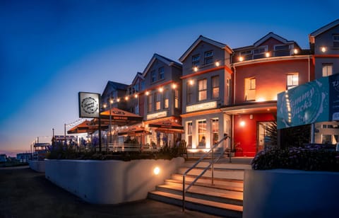 Property building, Night