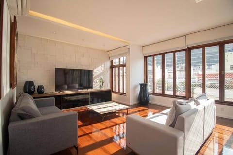 Communal lounge/ TV room, TV and multimedia, Seating area