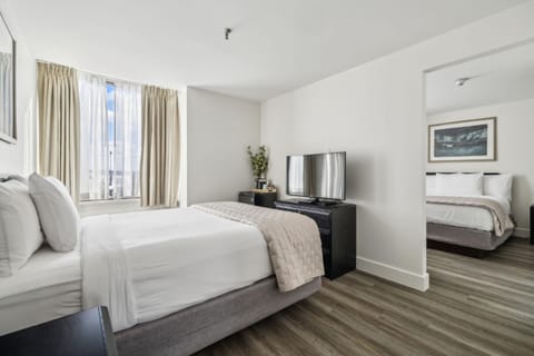 Bed, TV and multimedia, Coffee/tea facilities, Photo of the whole room, Bedroom