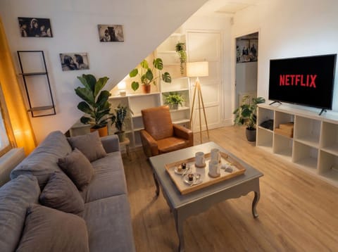 TV and multimedia, Coffee/tea facilities, Living room