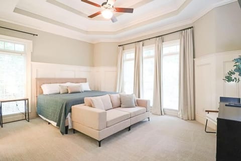 Classic City Retreat Five Points Golf Athens Walk House in Athens