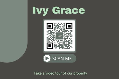 Ivy Grace 4BR RetreatKing Beds & Fireplace House in Indianapolis