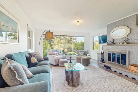 Robins Nest House in Freeland