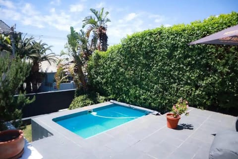 Garden, Swimming pool