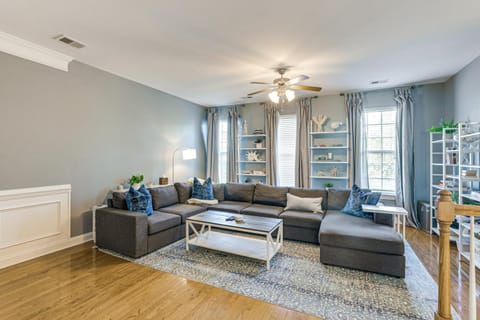 Townhome 3 Mi to Wescott Park and Golf Course! House in Summerville