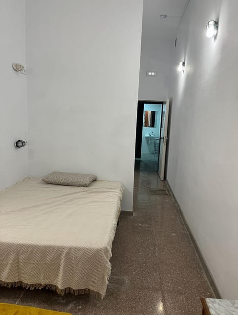 Doctor Buades Hostel in Alicante