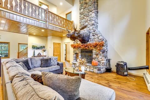 Private Deck and Fire Pit Adirondack Family Home House in Webb