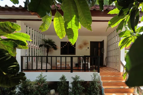 Patio, Spring, Day, Garden view