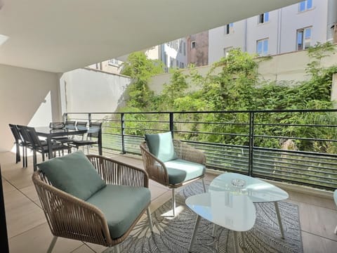 Patio, Balcony/Terrace, Dining area
