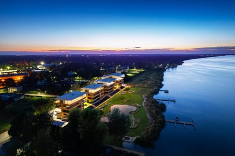 Nearby landmark, Spring, Natural landscape, Bird's eye view, Summer, Fishing, View (from property/room), Beach, Cycling, Pets, Pets, Pets, Lake view, River view, Location, Sunset, Inner courtyard view