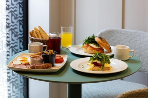 Food and drinks, Food, Breakfast, Drinks