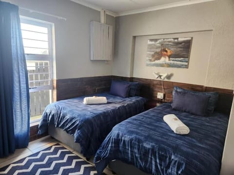 Bed, Day, Decorative detail, Bedroom