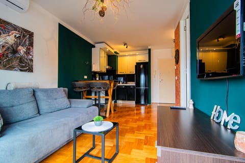 TV and multimedia, Living room, Dining area, kitchen