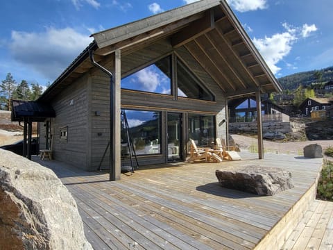 Property building, Balcony/Terrace