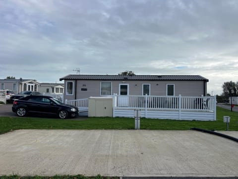 Mimosa lodge Campground/ 
RV Resort in Clacton-on-Sea