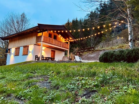 Property building, Garden, Autumn