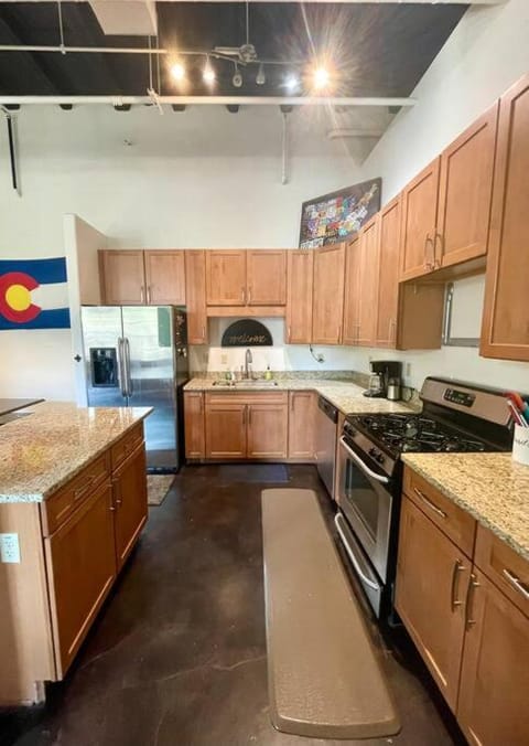 Manitou Incline Retreat House in Manitou Springs