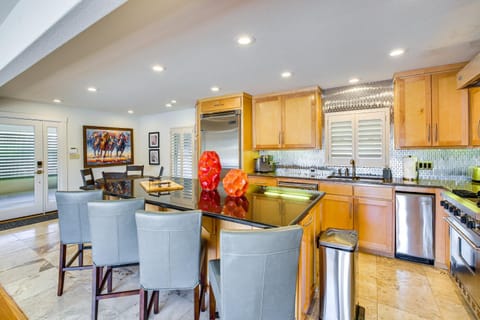 7 Mi to Hot Springs Natl Park Home with Boat Slip House in Lake Hamilton