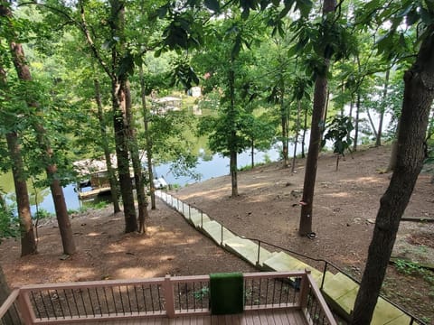 Lake Catherine Serenity Retreat House in Fenter Township