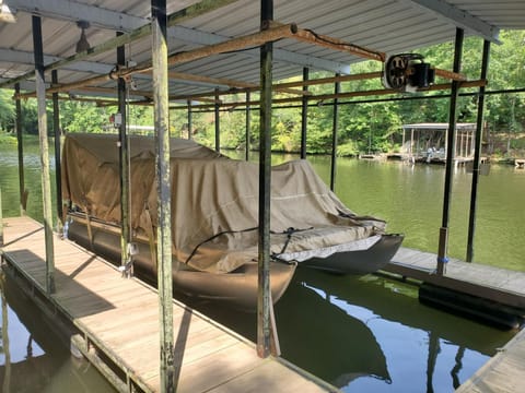 Lake Catherine Serenity Retreat House in Fenter Township