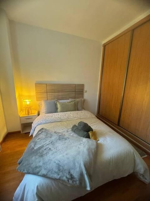Bed, Bedroom, wardrobe